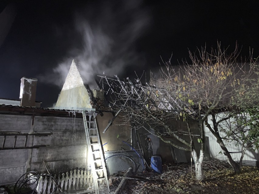 Pożar poddasza budynku gospodarczego w Sowinie
