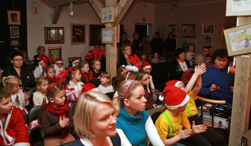 Sieraków - Powiatowy przegląd piosenki świątecznej przedszkolaków