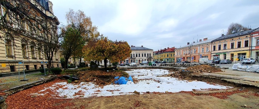 Wykopaliska na rynku trwają od połowy 2020 roku. Od jesieni...