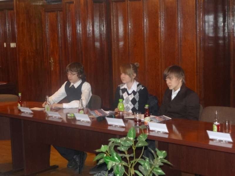 W sali posiedzeń pleszewskiego Ratusza obradowała Młodzieżowa Rada Miejska
