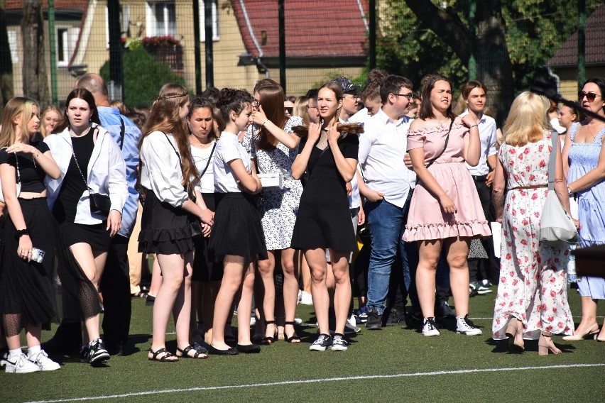 Uczniowie LO w Wolsztynie zakończyli rok szkolny. Pojawił się też ukraiński akcent