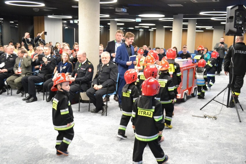 I Kongres Rozwojowy Młodzieżowych Drużyn Pożarniczych na Stadionie Śląskim w Chorzowie