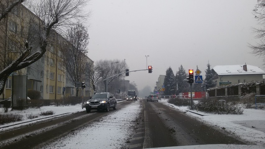 Akcja Zima w Raciborzu. Pługi ruszyły na drogi [ZDJĘCIA CZYTELNIKÓW]