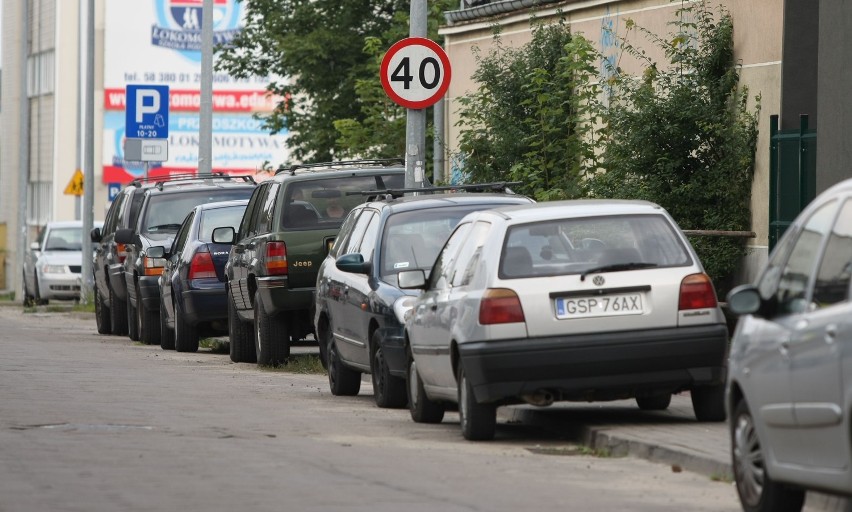 Sopot. Strefa płatnego parkowania w Sopocie. Nowe parkometry na ulicy Rzemieślniczej