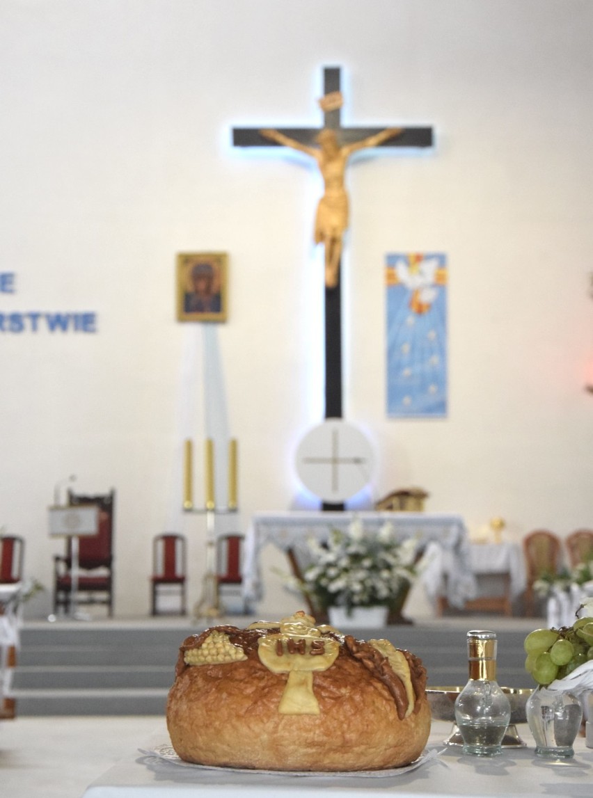 Malbork. Pierwsza Komunia Święta w parafii św. Urszuli Ledóchowskiej odbyła się w sobotnie przedpołudnie [ZDJĘCIA]