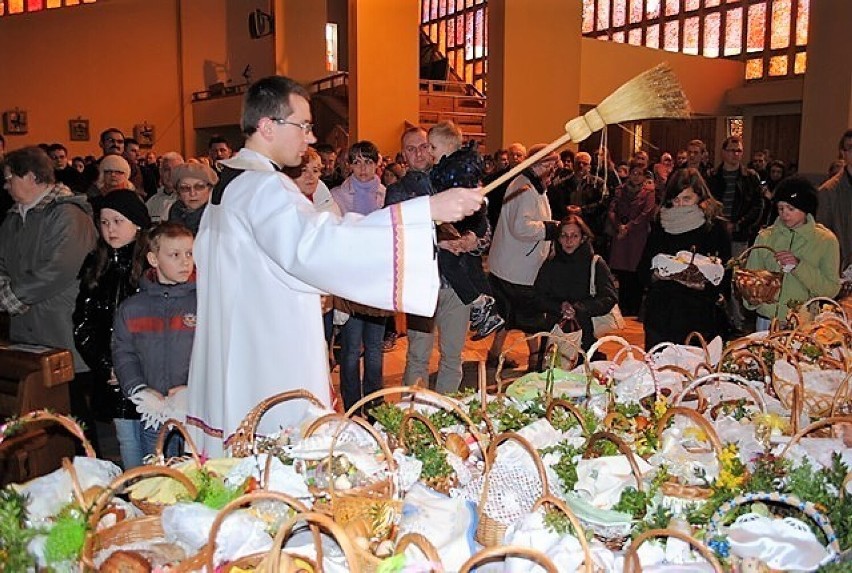 Wielkanoc 2023.  Godziny święcenia pokarmów w konińskich kościołach (PEŁNA LISTA)
