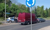 Zderzenie na dużym rondzie w Głogowie. Uwaga na utrudnienia
