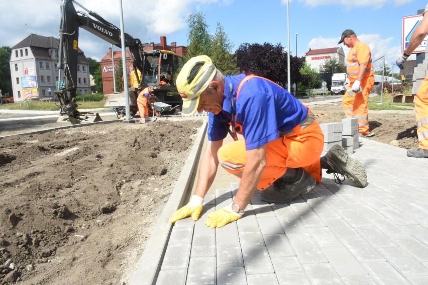 Remont ulicy Zielonogórskiej w Żarach. Zobaczcie, co tam się dzieje!