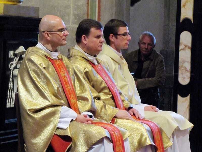 Prymas senior abp Henryk Muszyński wyświęcił nowych diakonów