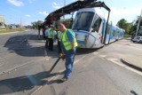 Wrocław. Uwaga na utrudnienia. Wykoleił się tramwaj na ul. Legnickiej