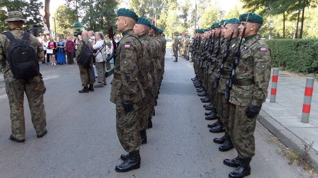 Wyruszyli śladem "Kadrówki" [ZDJĘCIA]