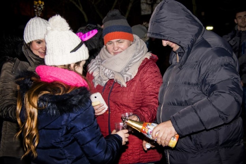 Pruszcz Gdański: Mieszkańcy wspólnie powitali Nowy Rok [ZDJĘCIA]