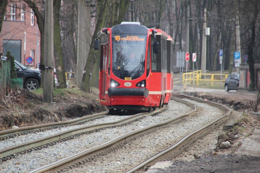 Torowisko tramwajowe w Bytomiu - mieszkańcy narzekają na...