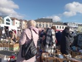 Trwają Targi Kolekcjonerów na skierniewickim Rynku. Można również sprzedać swoje rzeczy