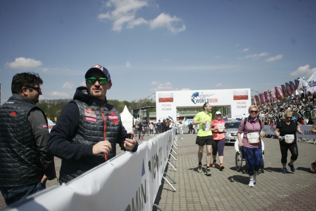 Wings for Life World Run to wyjątkowy bieg, który startuje jednocześnie w 35 miejscach na świecie. O 13.00 biegacze wystartowali z Malty w Poznaniu.



Czytaj i oglądaj więcej...



Cała Wielkopolska w jednym miejscu - zajrzyj na wielkopolskie.naszemiasto.pl