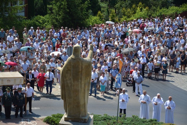 Sprawdź na kolejnych zdjęciach plan procesji Bożego Ciała w parafiach w powiecie sępoleńskim >>>>>