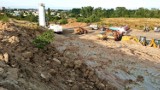Remont drogi krajowej nr 91 w Tczewie: robotnicy kradną piasek?