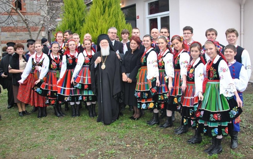 Po spotkaniu z Patriarchą, stoją również  Pan Mirosław...