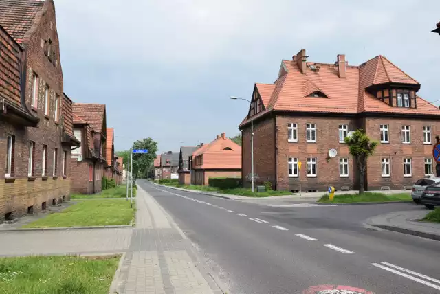 Zabytkowe osiedle familoków w Czerwionce-Leszczynach składa się z blisko 100 budynków. Ciekawostką jest fakt, iż wszystkie gmachy są inne, różnią się od siebie detalami architektury, układem, wykończeniem.