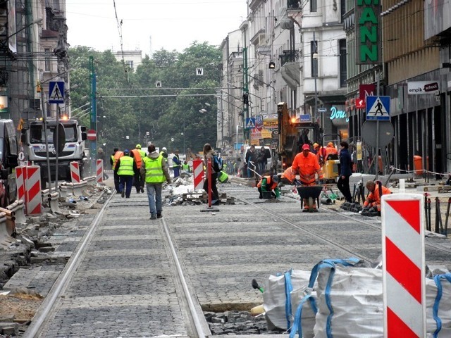 Tramwaje Katowice - ze względu na prace brukarskie na 3 Maja i Korfantego w sobotę tramwaje będą jeździły po zmienionych trasach