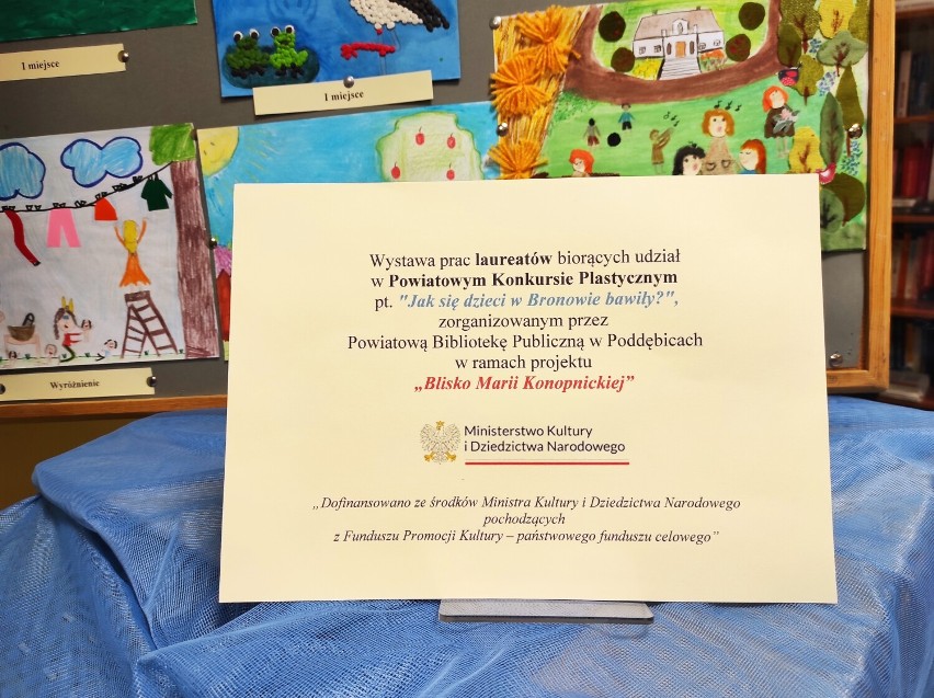 Finał projektu „Blisko Marii Konopnickiej” odbył się w Powiatowej Bibliotece Publicznej w Poddębicach. Nagrody dla uczestników konkursów FOT
