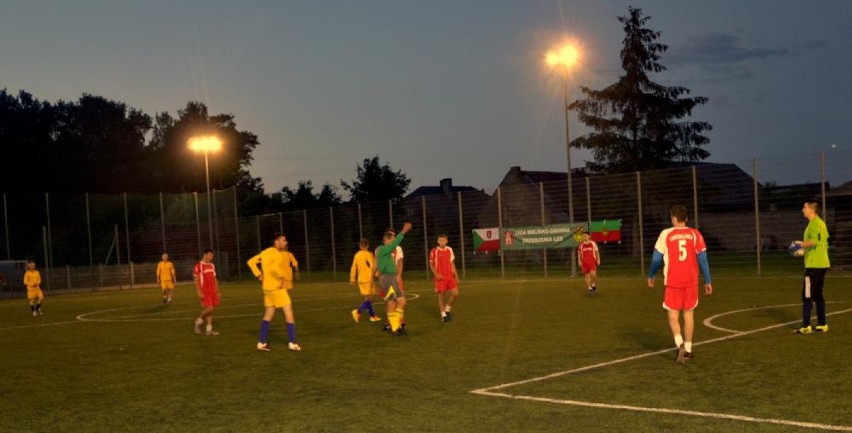 Nocny turniej piłkarski na Orliku [FOTO]