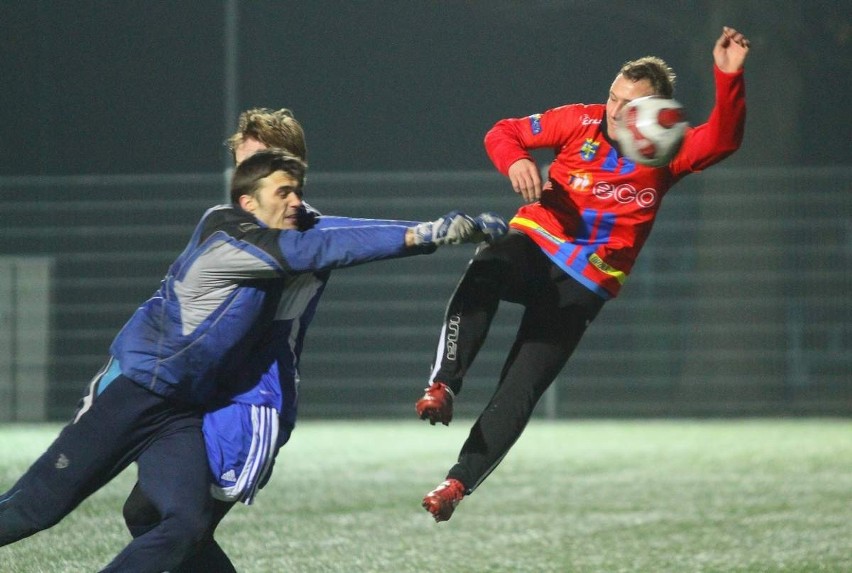 Piłka nożna: Górnik PWSZ Wałbrzych - Oderka Opole 4:3