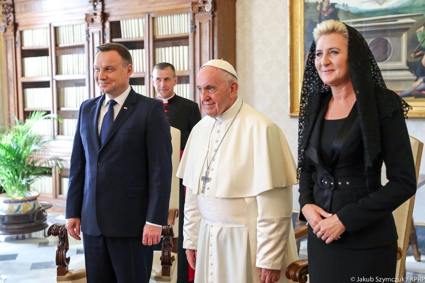 Prezydent i pierwsza dama na audiencji u papieża Franciszka [ZDJĘCIA]