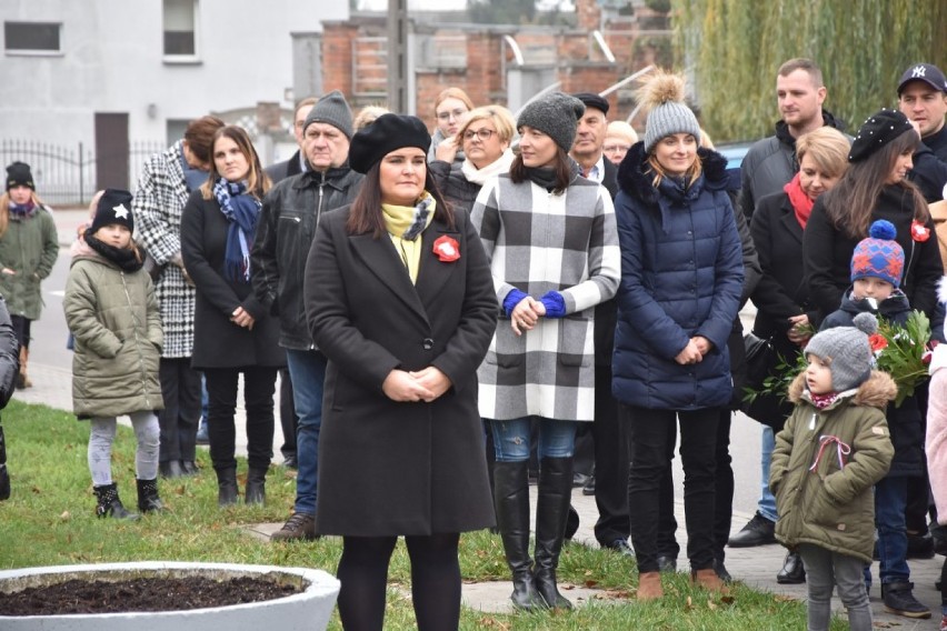 Dzień Niepodległości 2019. Złożono kwiaty pod pomnikiem poległych w Kuślinie