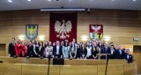 Oto nowa Młodzieżowa Rada Miasta w Dąbrowie Górniczej. Właśnie rozpoczęła się jej druga kadencja. Kto na czele? 
