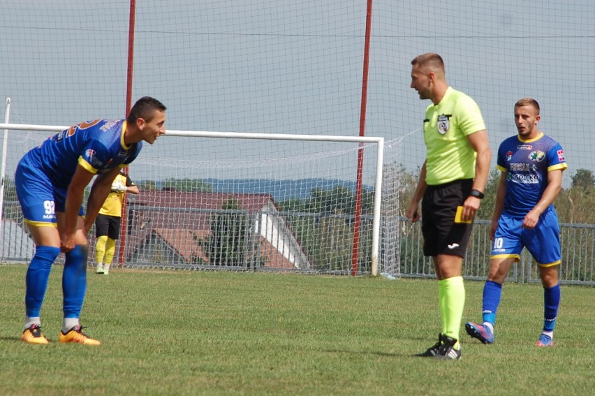 Zabójcze kontry Zamczyska Mrukowa. Zatrzymali spadkowicza z IV ligi Ekoball Stal Sanok