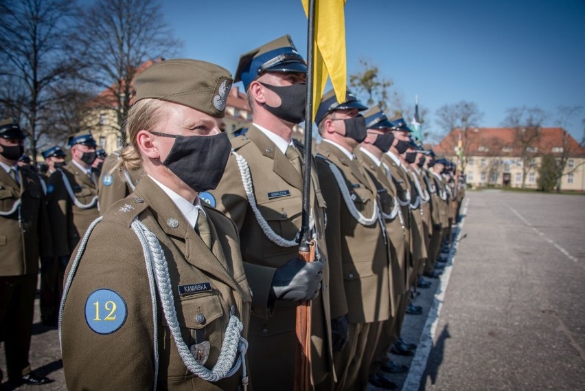 12 Brygada Zmechanizowana w Szczecinie ma nowego dowódcę. Zobacz zdjęcia z uroczystości