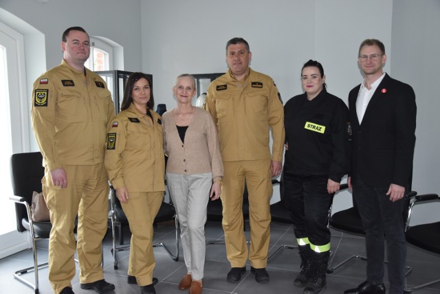 Członkowie OSP z Trzebnic koło Chocianowa zachęcają do włączenia się do bazy dawców szpiku