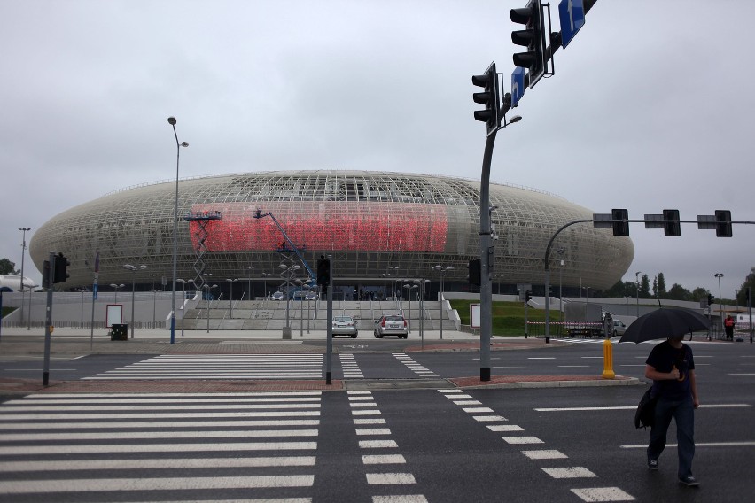 Kraków Arena: montaż ekranów LED [ZDJĘCIA]