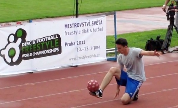Mistrzostwa Świata w Pokazach Freestyle Football: Krzysztof Golonka najlepszy! [VIDEO, ZDJĘCIA]