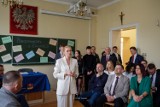 Minister edukacji Barbara Nowacka spotkała się z uczniami III LO w Tarnowie. Mamy zdjęcia
