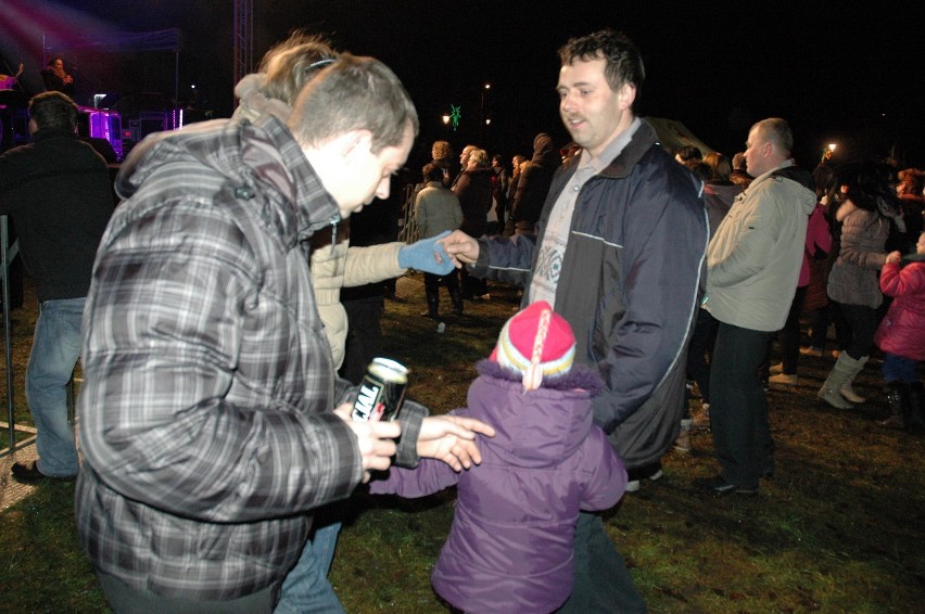 Zobacz Sylwester i powitanie 2013 roku w parku w Wejherowie [ZDJĘCIA]