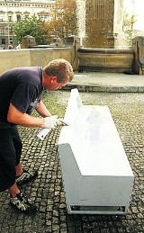 Wrocław: Gliwicka firma czyści ciepłe ławki