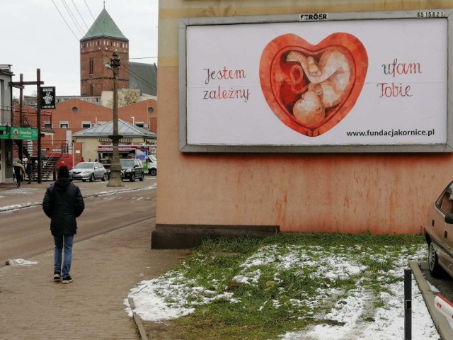 W Goleniowie pojawiły się billboardy śląskiej Fundacji Nasze Dzieci - Edukacja, Zdrowie, Wiara.