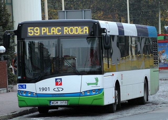 Szczecin: Dziecko wypadło z jadącego autobusu