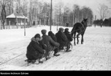 Kulig jedzie, hej! Zobacz, jak bawili się zimą nasi rodzice i dziadkowie w PRL-u i przed wojną