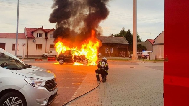 Pożar samochodu w Koziegłowach.