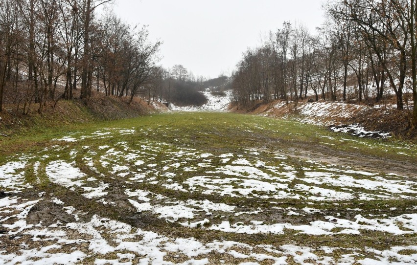 Tak wygląda w styczniu 2023 strzelnica w Pińczowie.