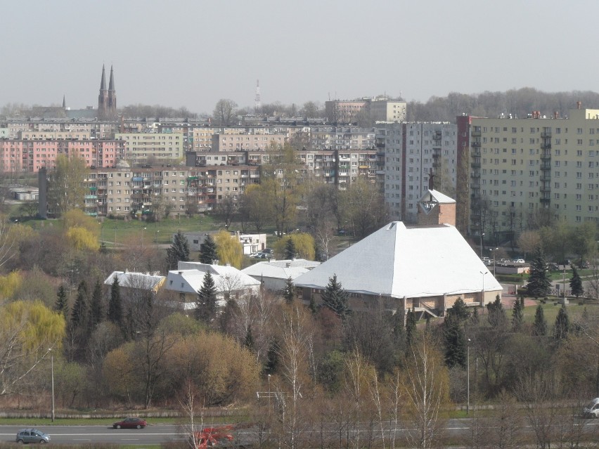 Kościół św. Floriana, bloki przy ul. Bora-Komorowskiego,...