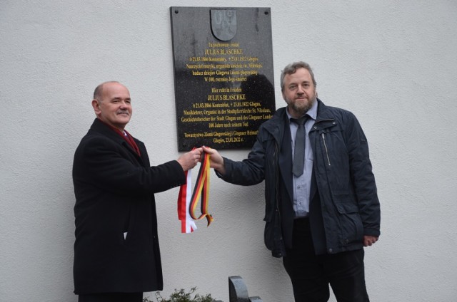 Zbigniew Mazurek, prezes Towarzystwa Ziemi Głogowskiej oraz Martin Sprungala, przewodniczący Glogauer Heimatbund e.V. z Hanoweru