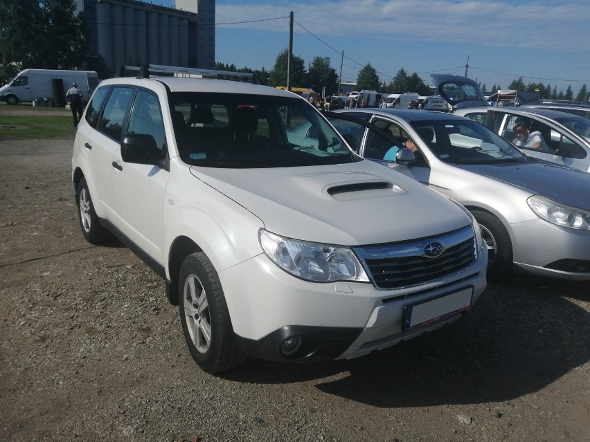 1. Subaru Forester. Silnik 2,0 diesel, rok produkcji 2008,...