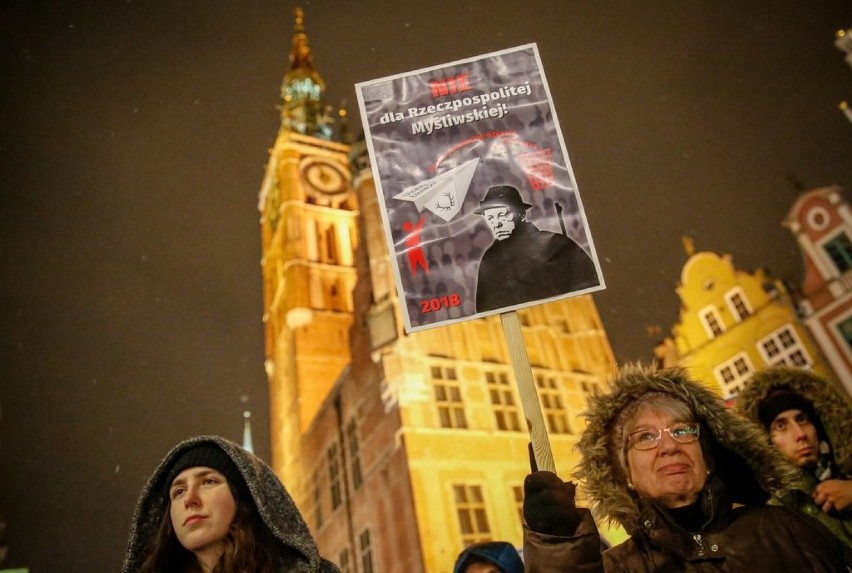 Protest w Gdańsku [19.01.2018]. Około 200 uczestników...