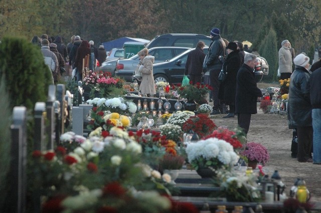 Poznańskie cmentarze będą przeżywały oblężenie