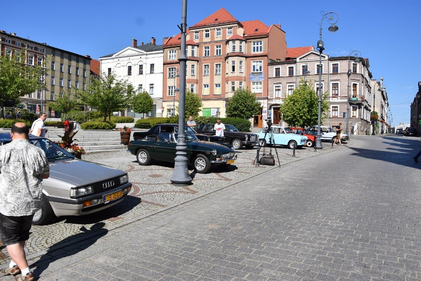 W Wałbrzychu zapowiedziano rajd i zaprezentowano niektore samochody