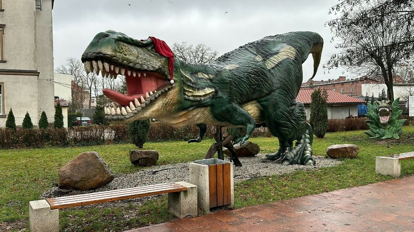 Świąteczny park dinozaurów w Szprotawie